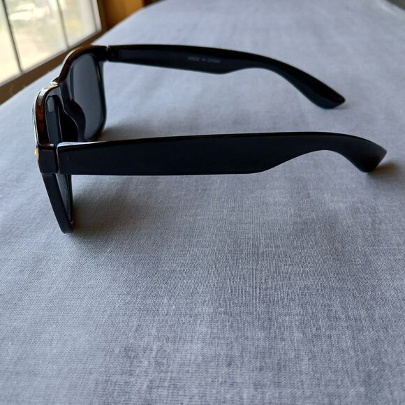 Classic Black Sunglasses OSFM adult sized simple unisex retro 80s 90s Y2K - Picture 7 of 15